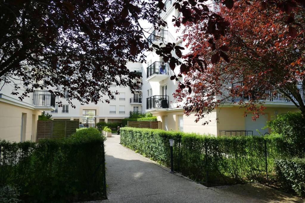 Disneyland Paris, Appartement 70M², Parking Prive Serris Eksteriør billede