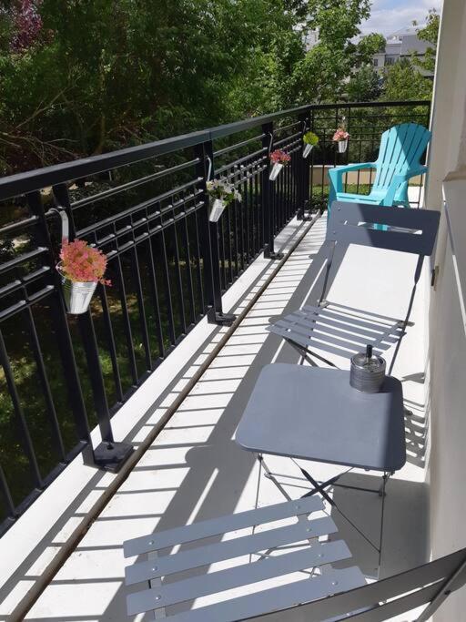 Disneyland Paris, Appartement 70M², Parking Prive Serris Eksteriør billede